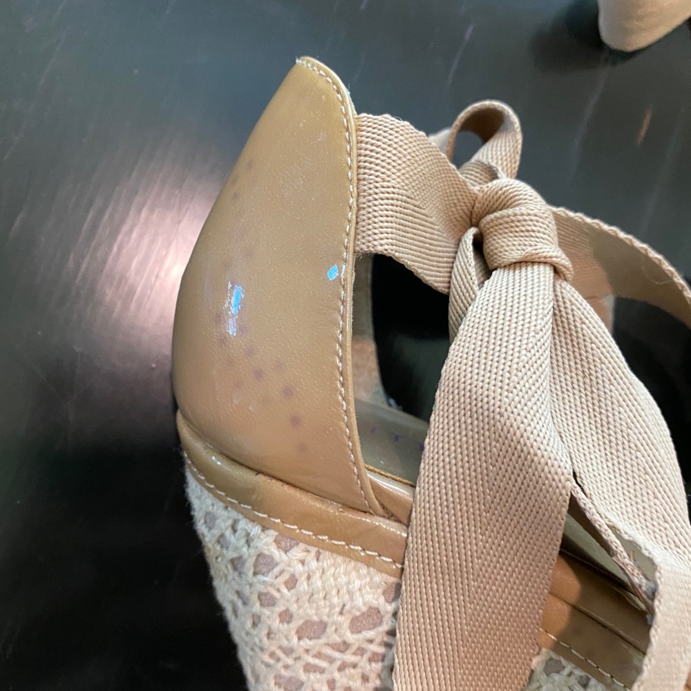 Me Too Platform Lace Wedge Heels - Picture 9 of 11